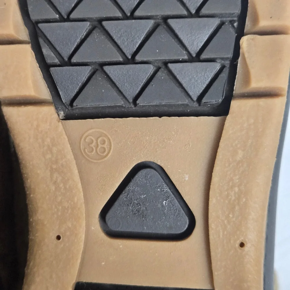 Pajar Faux Fur Lined Winter Boots, Women's Size 38 US 7, Canadian Hiking Utility